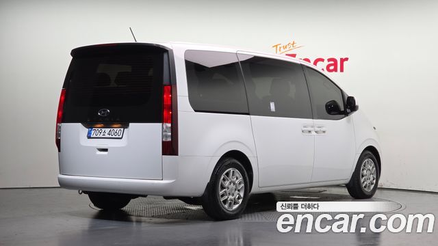 Hyundai Staria Tourer 11-Seater Modern 2022 — фото 2