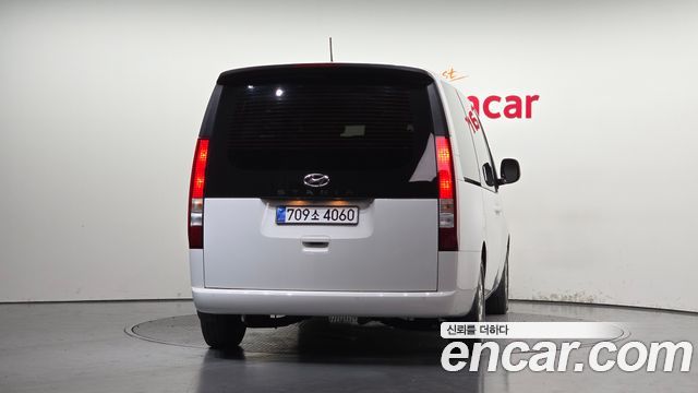 Hyundai Staria Tourer 11-Seater Modern 2022 — фото 4
