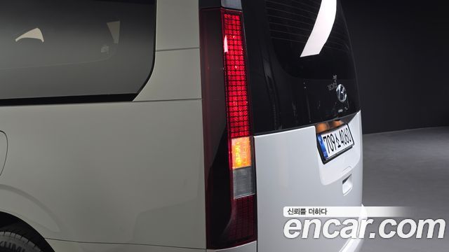 Hyundai Staria Tourer 11-Seater Modern 2022 — фото 23