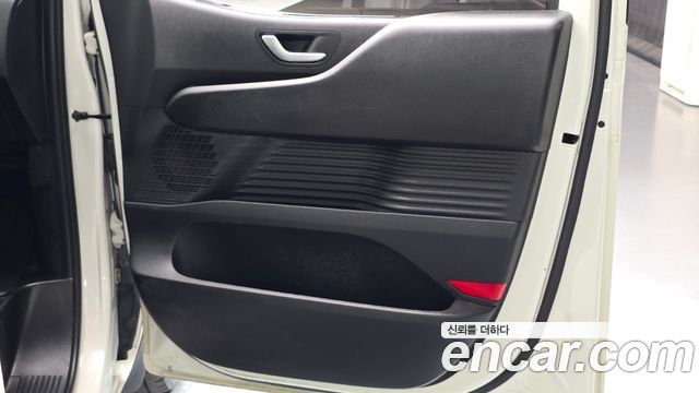 Hyundai Staria Tourer 11-Seater Modern 2022 — фото 25