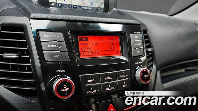 KG Mobility (SsangYong) Tivoli Air Diesel IX 2WD 2016 — фото 16