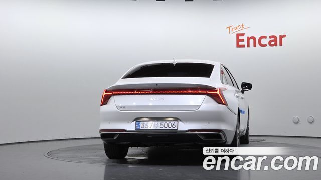 Kia K8 2.5 Gasoline 2WD Noblesse 2022 — фото 4
