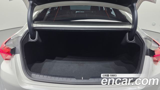 Kia K8 2.5 Gasoline 2WD Noblesse 2022 — фото 15