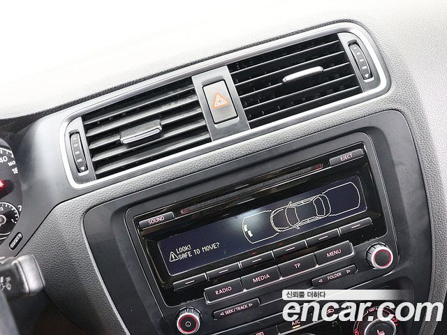 Volkswagen Jetta 1.6 TDI Blue Motion 6th 2014 — фото 21