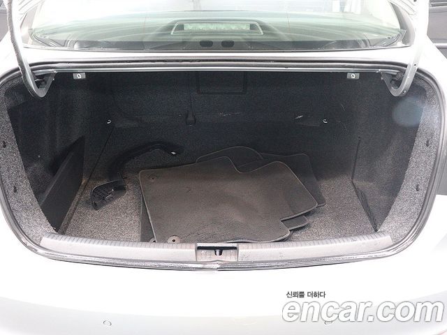 Volkswagen Jetta 1.6 TDI Blue Motion 6th 2014 — фото 23
