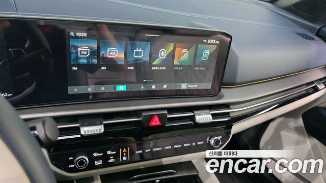 Kia Sportage (V) Gasoline 1.6 Turbo 2WD Signature X Line 2026 — фото 14