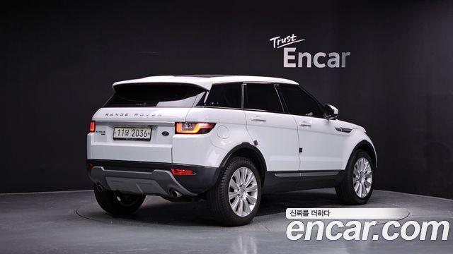 Land Rover Range Rover Evoque 2.0 TD4 HSE 2018 — фото 2