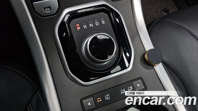 Land Rover Range Rover Evoque 2.0 TD4 HSE 2018 — фото 9
