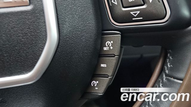 Land Rover Range Rover Evoque 2.0 TD4 HSE 2018 — фото 16