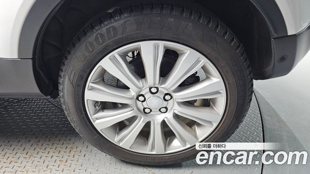 Land Rover Range Rover Evoque 2.0 TD4 HSE 2018 — фото 21