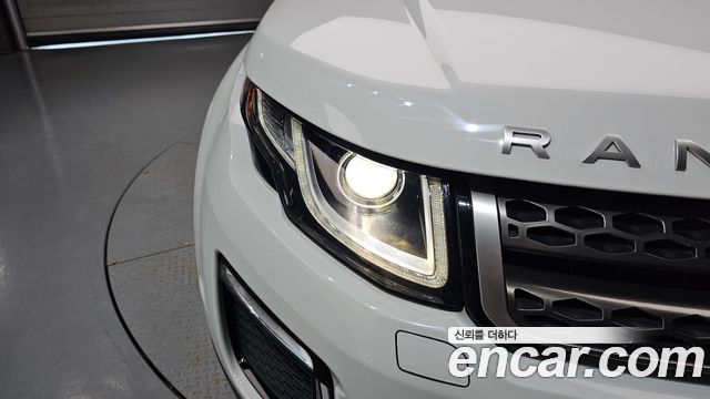 Land Rover Range Rover Evoque 2.0 TD4 HSE 2018 — фото 22