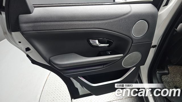 Land Rover Range Rover Evoque 2.0 TD4 HSE 2018 — фото 25