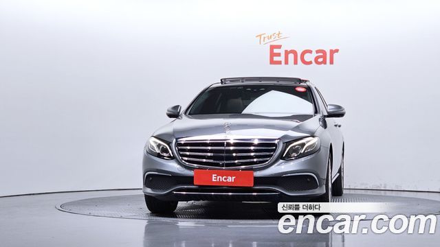 Mercedes-Benz E-Class (W213) E300 4MATIC Exclusive 2019 — фото 3