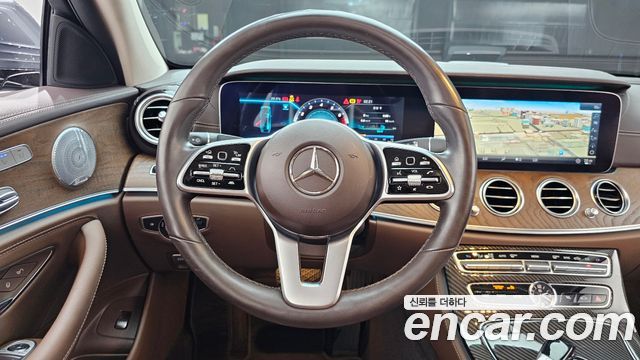 Mercedes-Benz E-Class (W213) E300 4MATIC Exclusive 2019 — фото 13