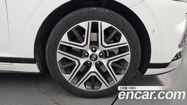 Hyundai Grandeur (GN7) 3.5 LPG 2WD Exclusive 2023 — фото 5