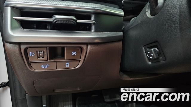 Hyundai Grandeur (GN7) 3.5 LPG 2WD Exclusive 2023 — фото 17