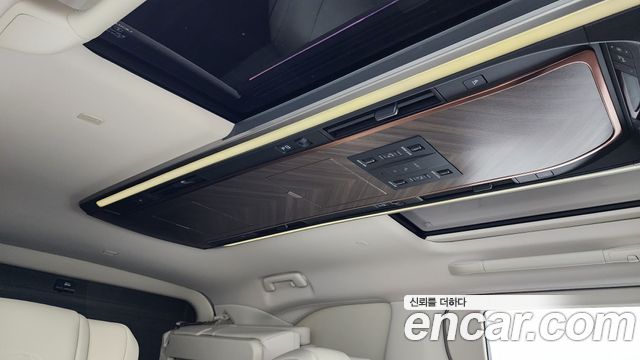 Lexus LM (II) 500h Executive 2025 — фото 15