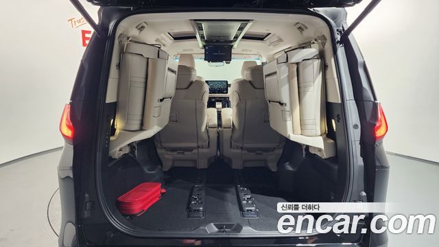 Lexus LM (II) 500h Executive 2025 — фото 18