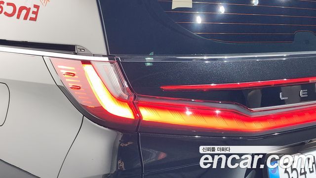 Lexus LM (II) 500h Executive 2025 — фото 23
