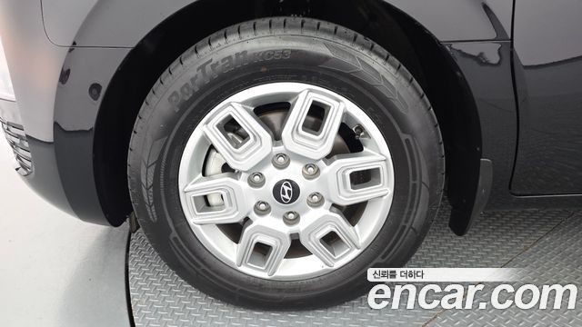 Hyundai Staria L3.5 Cargo 5-Seater Modern 2025 — фото 5