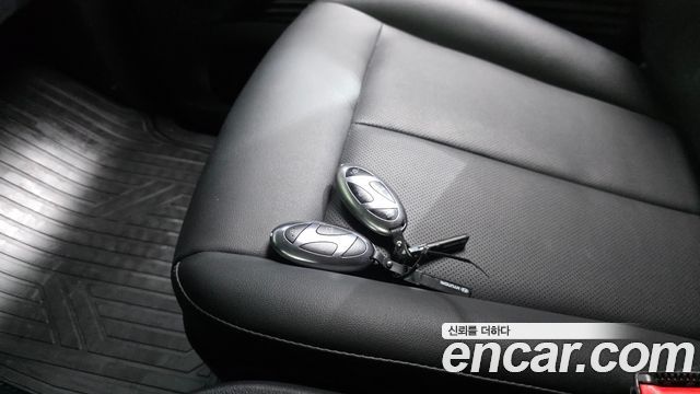 Hyundai Staria L3.5 Cargo 5-Seater Modern 2025 — фото 31