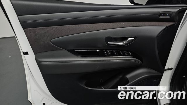 Hyundai Tucson Hybrid (NX4) HEV 1.6 2WD Inspiration 2025 — фото 24
