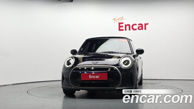 MINI Cooper Electric Resolute Edition 3rd 2023 — фото 3