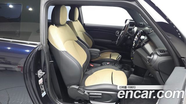 MINI Cooper Electric Resolute Edition 3rd 2023 — фото 32