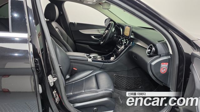 Mercedes-Benz C-Class (W205) C200 Avantgarde 2018 — фото 15
