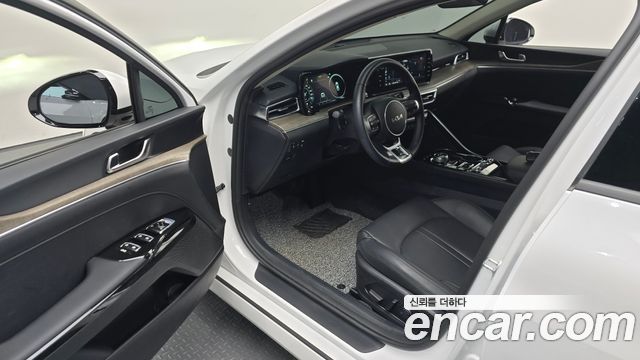 Kia K5 (III) 2.0 Noblesse 2023 — фото 10