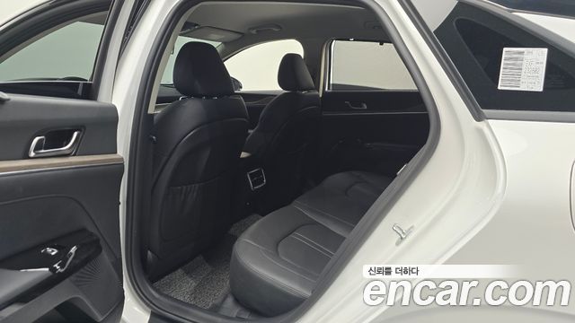 Kia K5 (III) 2.0 Noblesse 2023 — фото 15
