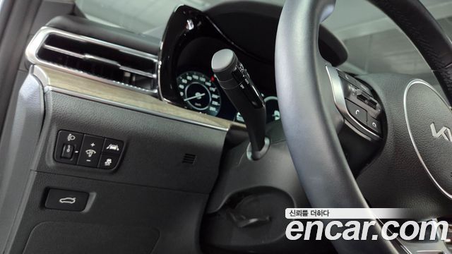 Kia K5 (III) 2.0 Noblesse 2023 — фото 17