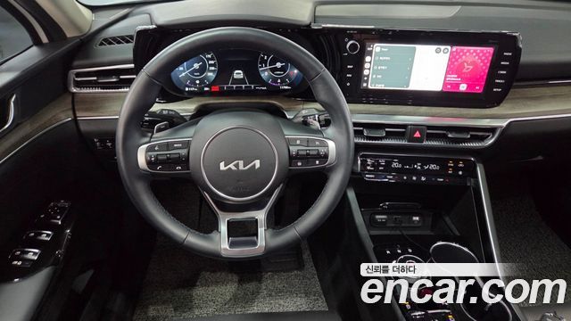 Kia K5 (III) 2.0 Noblesse 2023 — фото 19