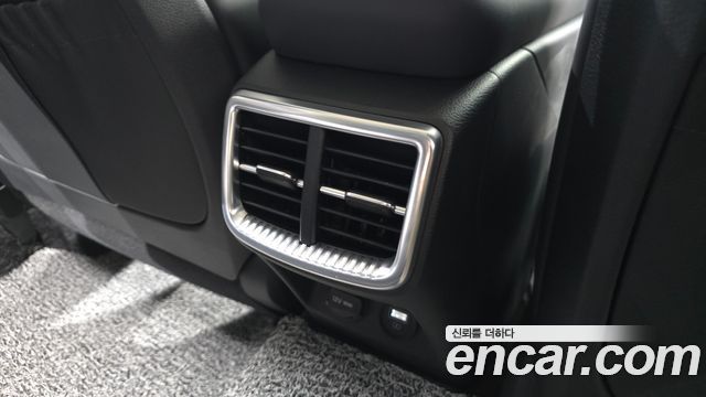 Kia K5 (III) 2.0 Noblesse 2023 — фото 42