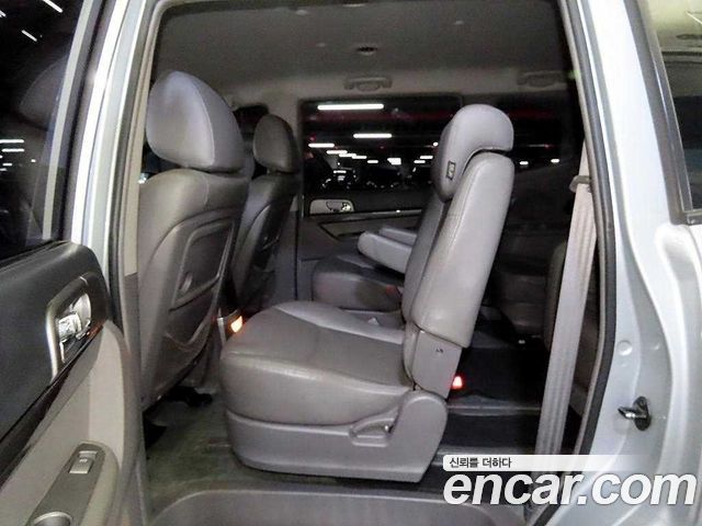 KG Mobility (SsangYong) Korando Turismo 4WD GT 9-seater 2014 — фото 6