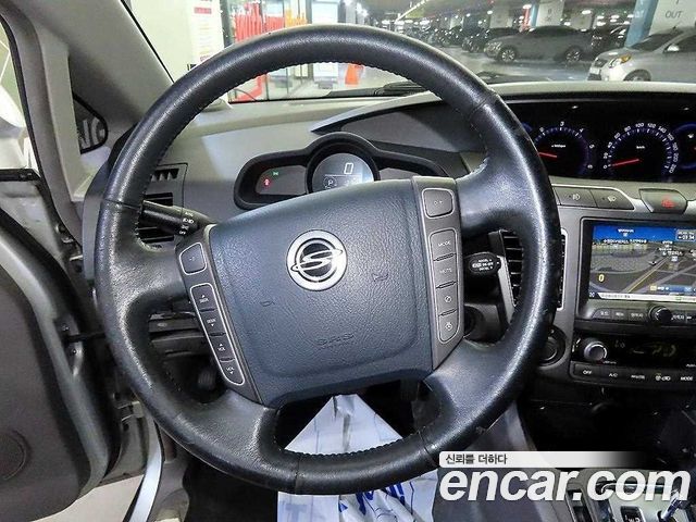 KG Mobility (SsangYong) Korando Turismo 4WD GT 9-seater 2014 — фото 8