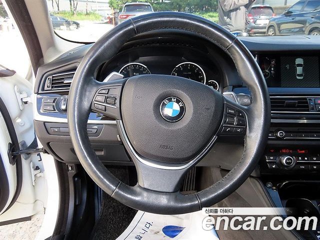 BMW 5 Series (F10) 528i Luxury 2014 — фото 8