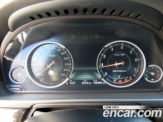 BMW 5 Series (F10) 528i Luxury 2014 — фото 9