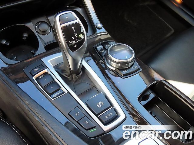BMW 5 Series (F10) 528i Luxury 2014 — фото 15