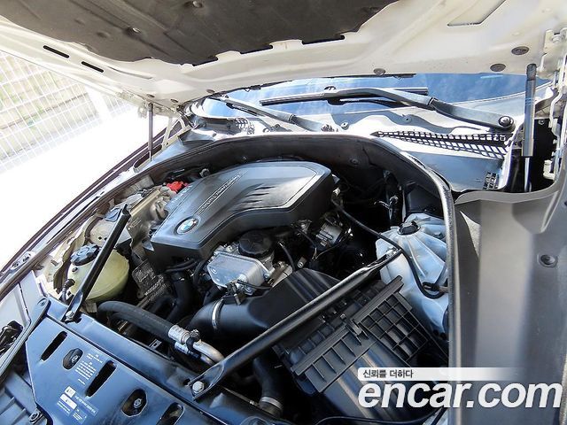BMW 5 Series (F10) 528i Luxury 2014 — фото 23