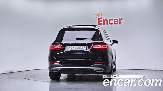 Mercedes-Benz GLC-Class (X253) GLC300 4MATIC AMG Line 2019 — фото 4