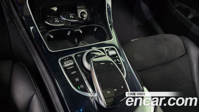 Mercedes-Benz GLC-Class (X253) GLC300 4MATIC AMG Line 2019 — фото 17