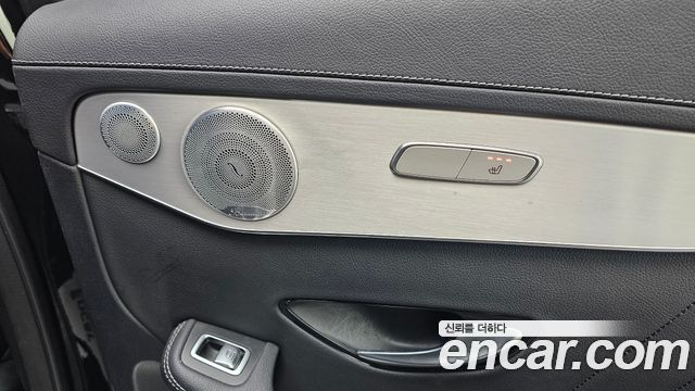Mercedes-Benz GLC-Class (X253) GLC300 4MATIC AMG Line 2019 — фото 31
