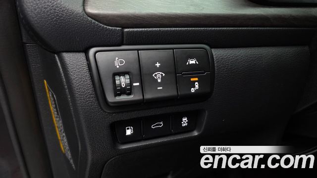 Kia K7 Premier 3.0 LPI Prestige 2020 — фото 29