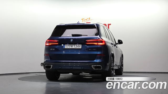 BMW X5 (G05) xDrive 40i M Sport 2023 — фото 4