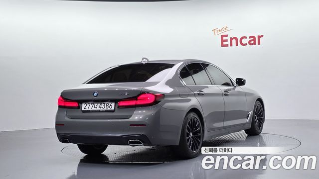 BMW 5 Series (G30) 520i Luxury 2021 — фото 2
