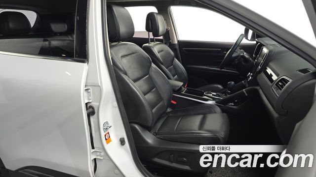 Renault Korea QM6 Diesel 2WD RE Signature 2017 — фото 16