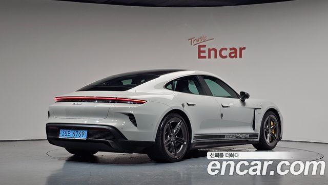 Porsche Taycan Turbo S 2025 — фото 2