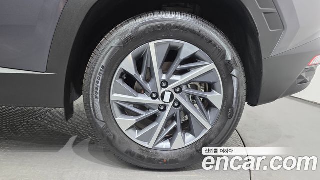 Hyundai Tucson (NX4) Gasoline 1.6 Turbo 2WD Premium 2023 — фото 5