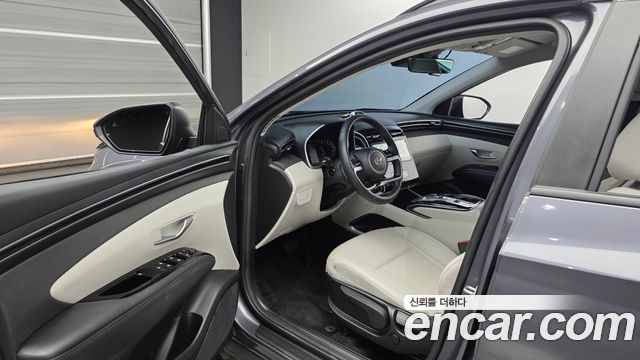 Hyundai Tucson (NX4) Gasoline 1.6 Turbo 2WD Premium 2023 — фото 10